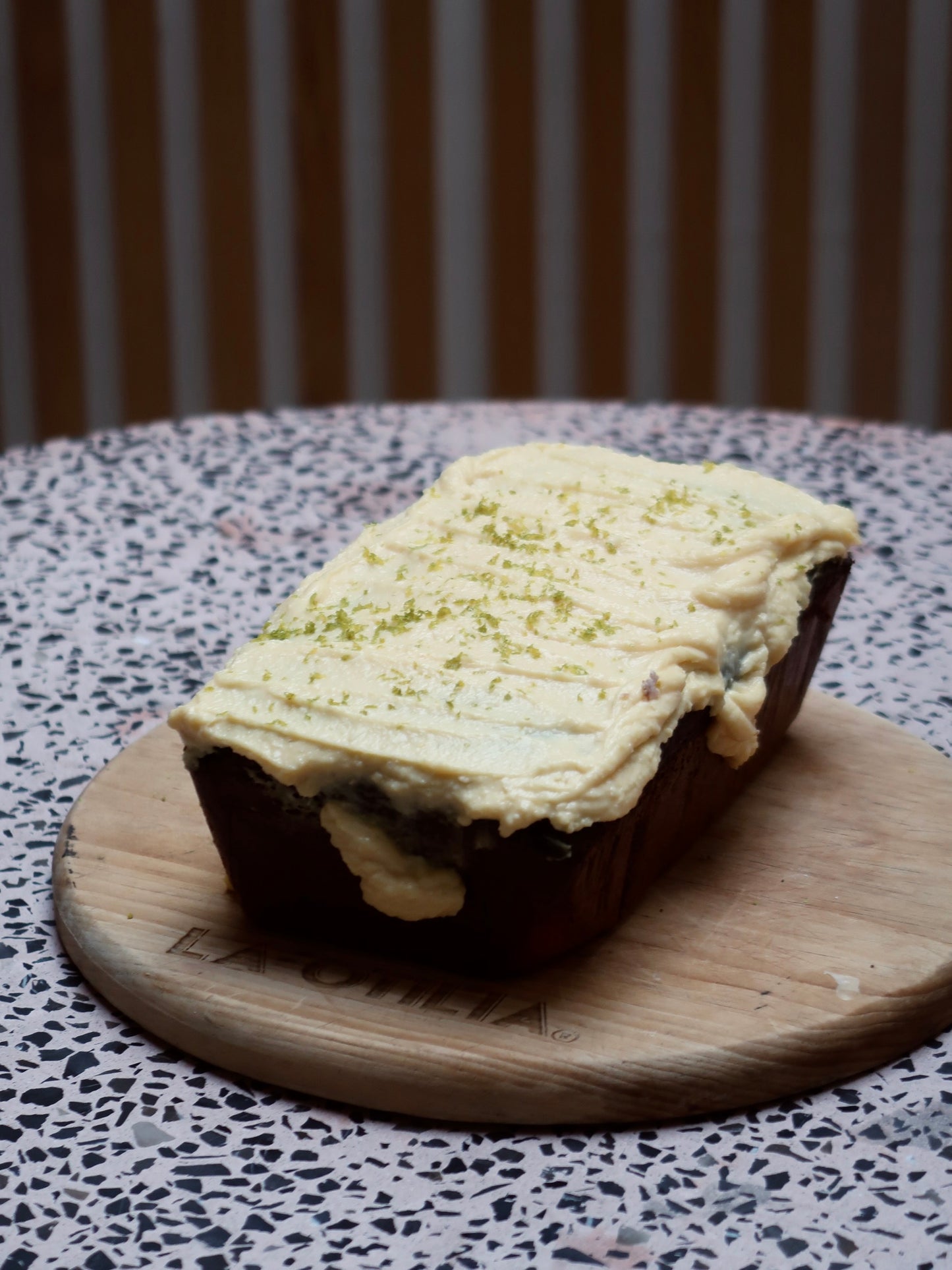 Panqué de Naranja con Curd de Mantequilla.